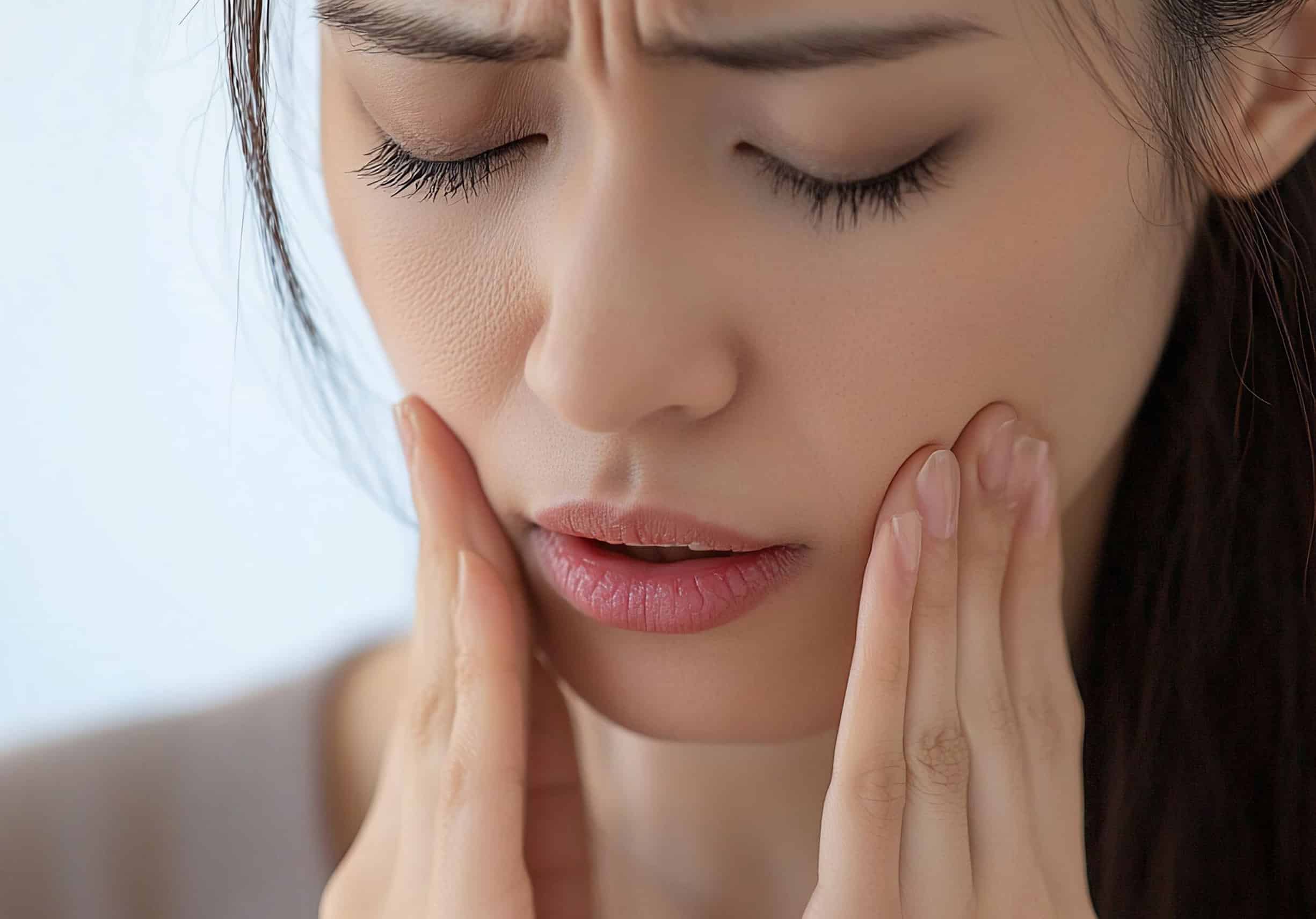 Fisioterapia ATM FISIOTERAPIA EN EL DOLOR OROFACIAL Y DISFUNCIÓN TÉMPOROMANDIBULAR Vigo